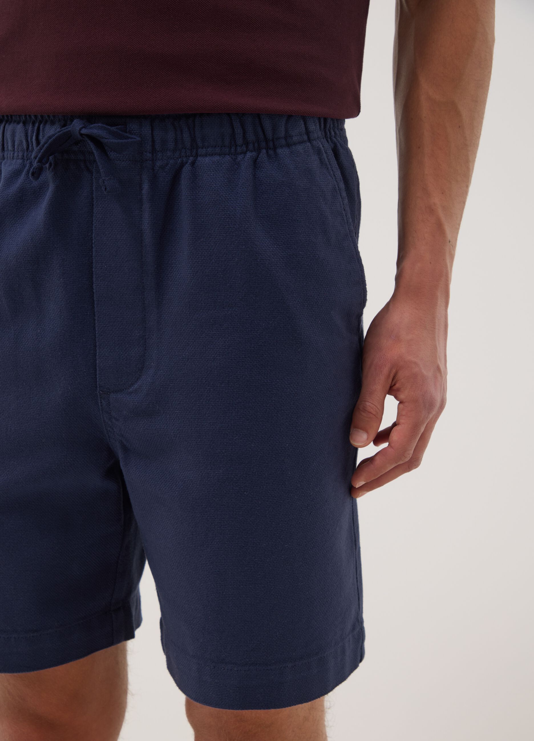 Blue chino shorts in pure cotton with elasticated waist