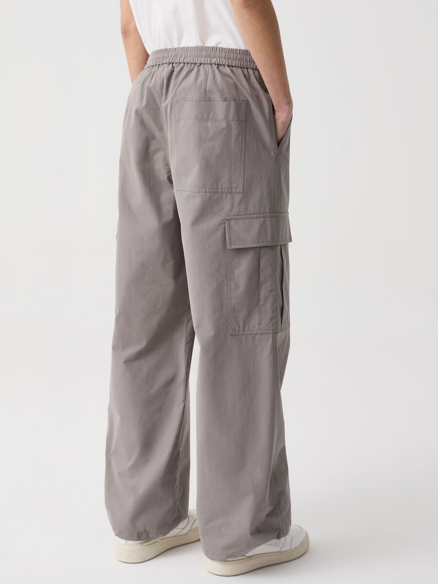 Cargo trousers in poplin_2