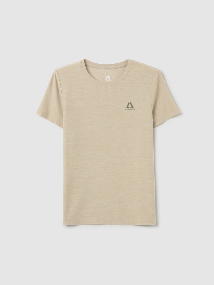 &Mu;&pi;&epsilon;&zeta; &Alpha;&theta;&lambda;&eta;&tau;&iota;&kappa;ή &Mu;&pi;&lambda;&omicron;ύ&zeta;&alpha; &mu;&epsilon; &Kappa;&omicron;&nu;&tau;ά &Mu;&alpha;&nu;ί&kappa;&iota;&alpha; Altavia_4