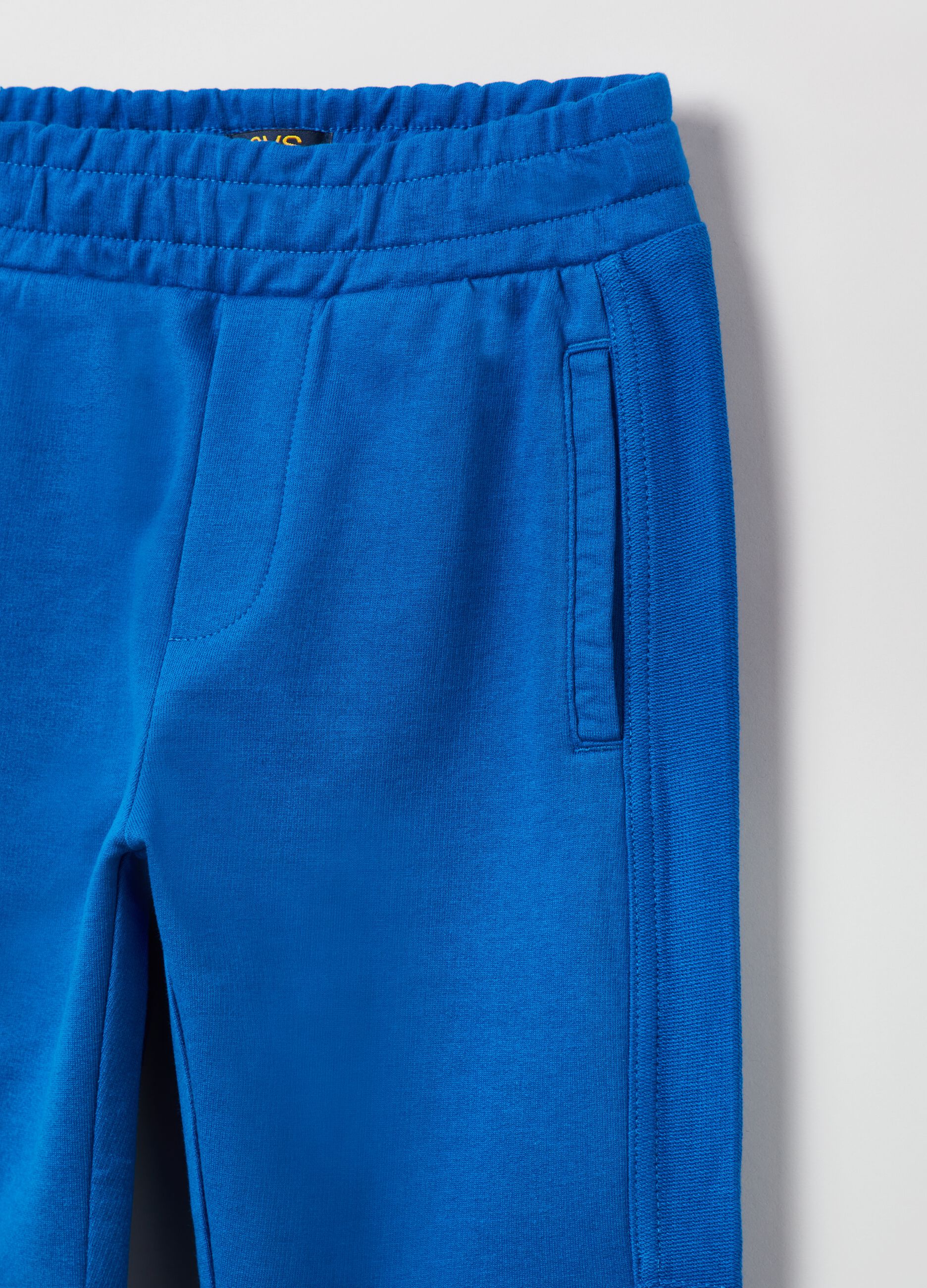 Solid colour plush joggers with pockets