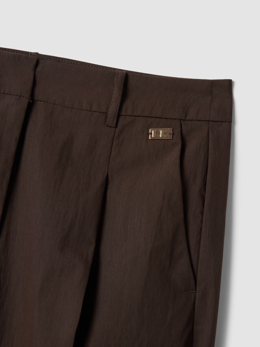 Brown cotton blend straight fit trousers_1