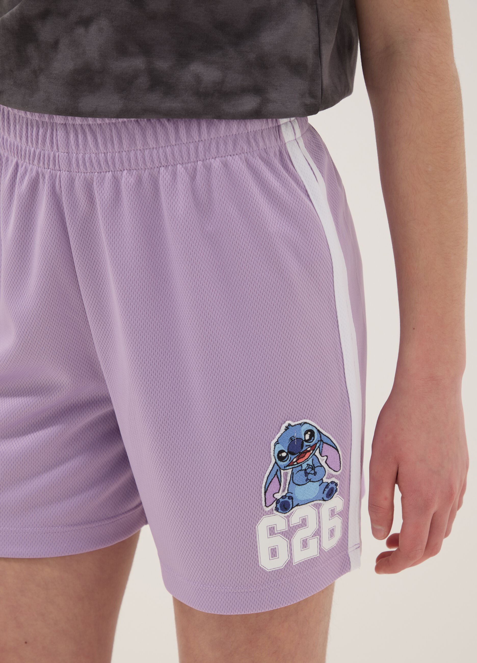 Girls&rsquo; purple sporty shorts with side stripes