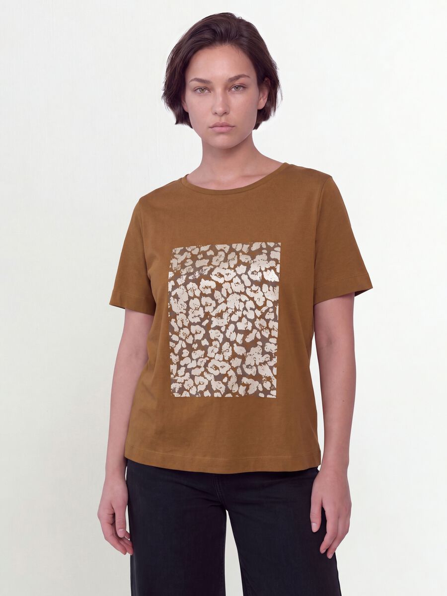 Brown pure cotton T-shirt with front print, regular fit_0