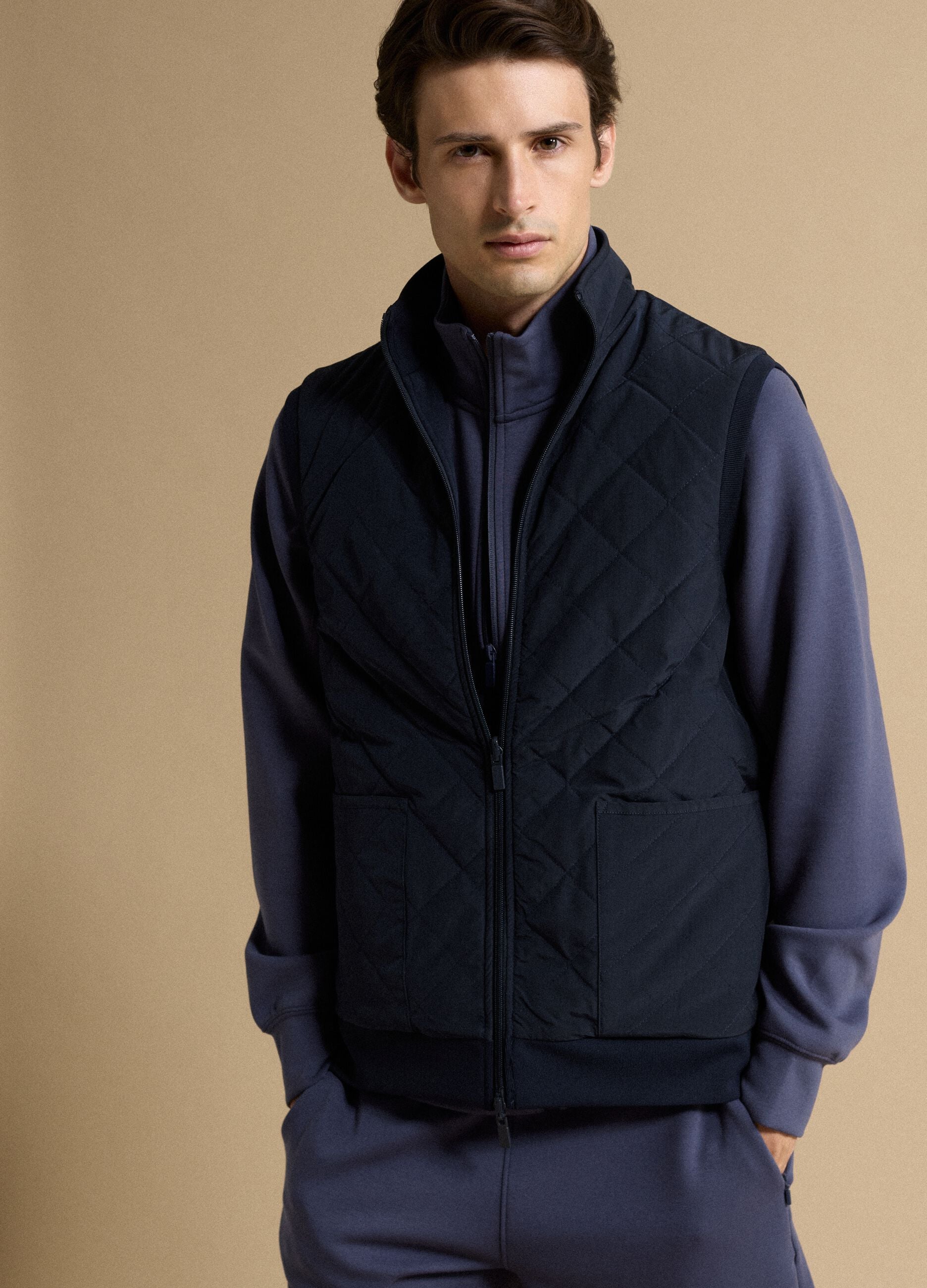 Gilet blu in cotone elasticizzato con colletto regular fit