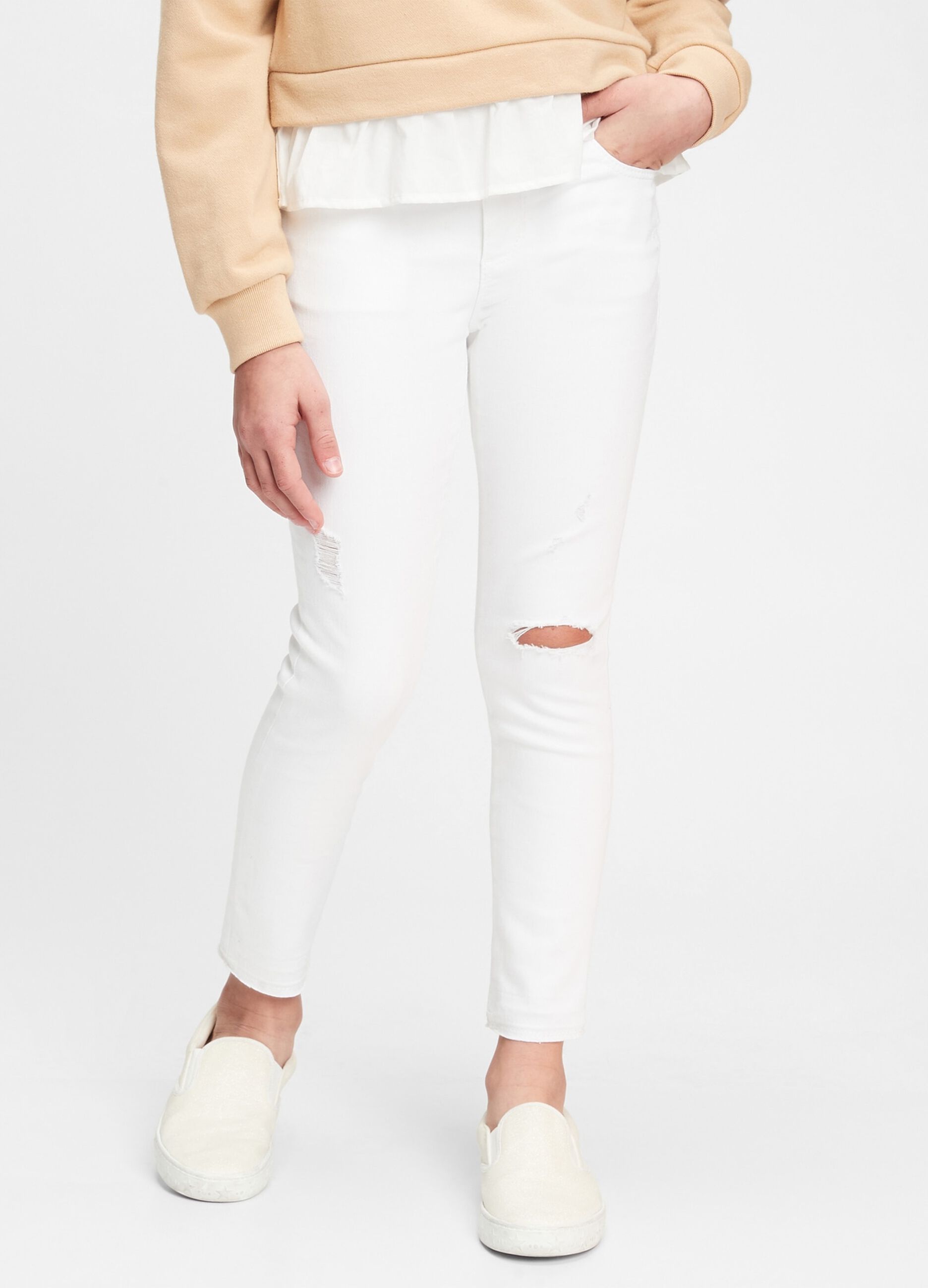 Stretch jeans with rips