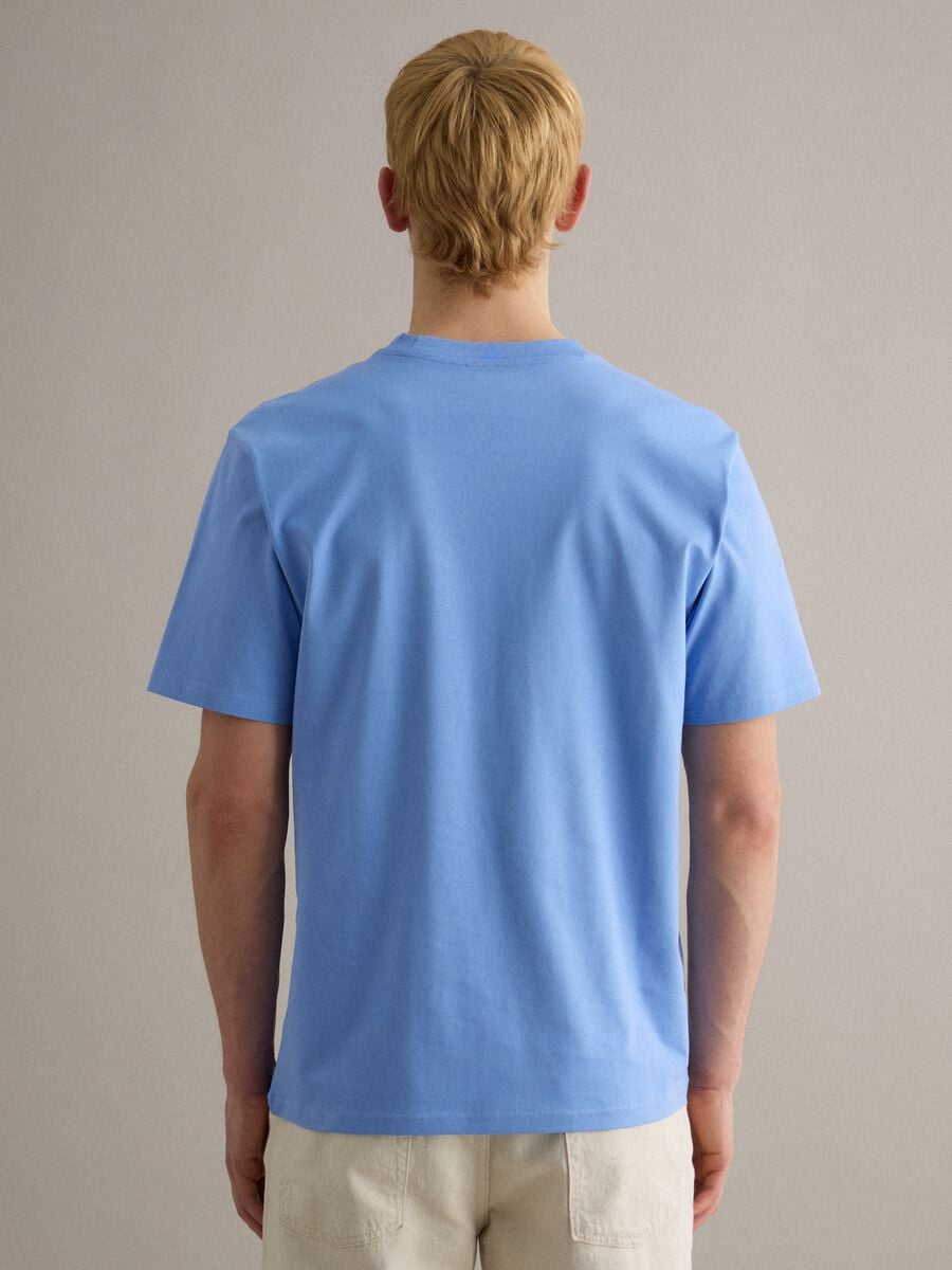 Hellblaues Rundhals-T-Shirt aus reiner Baumwolle mit lockerem Sitz_3