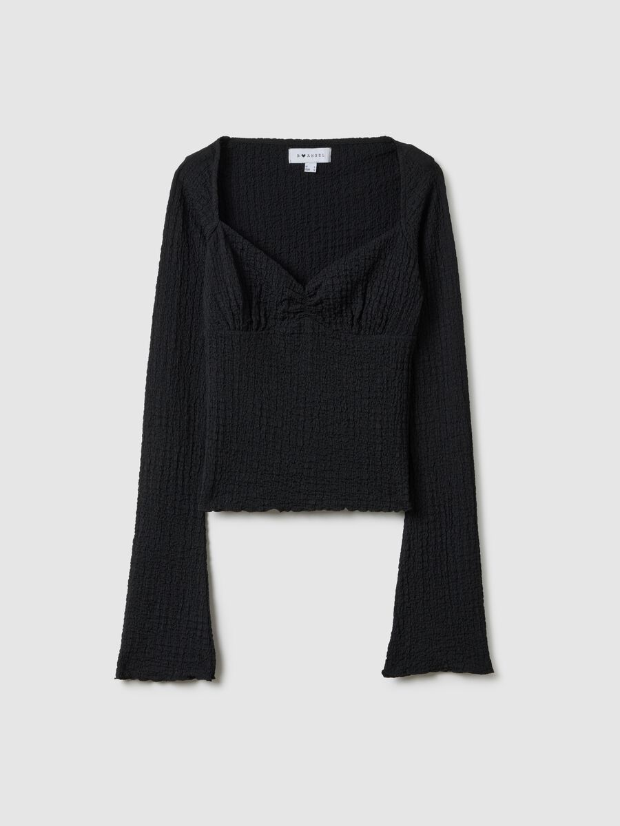 Schwarzes Langarmshirt mit regul&auml;rer Passform_4