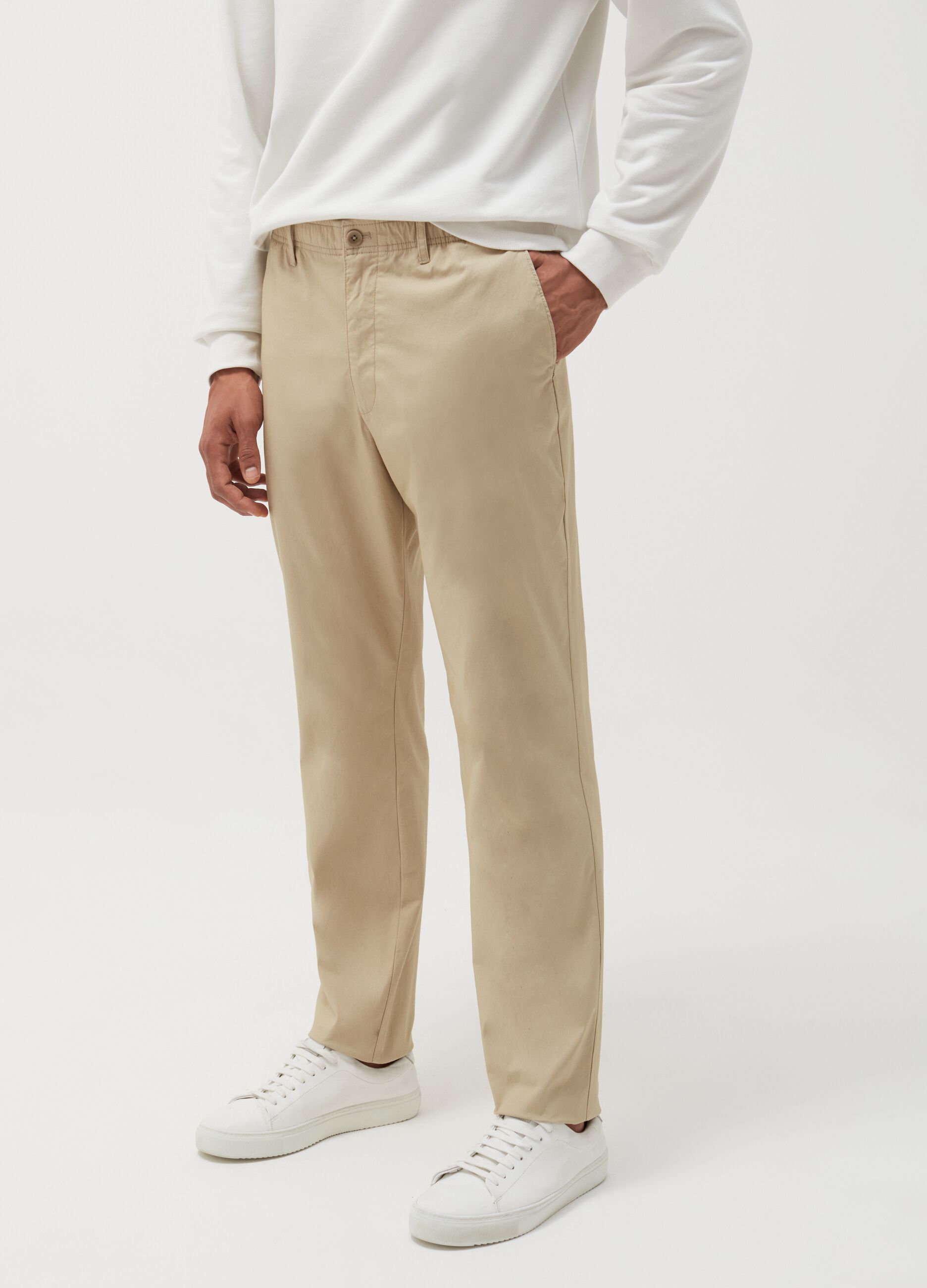 Pantalón slim fit de algodón elástico