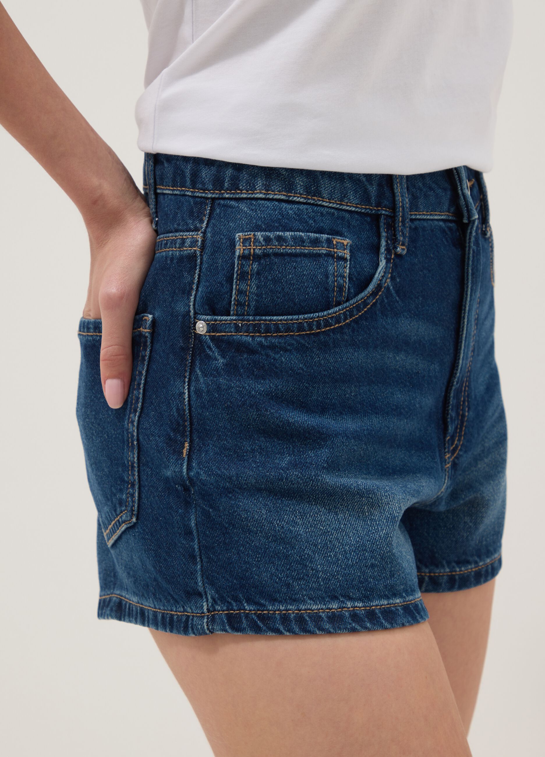 Blue shorts in pure cotton
