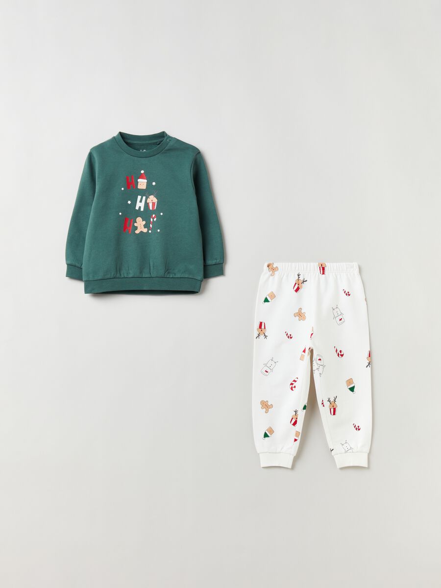 Pijama de algodón con estampado navideño_0