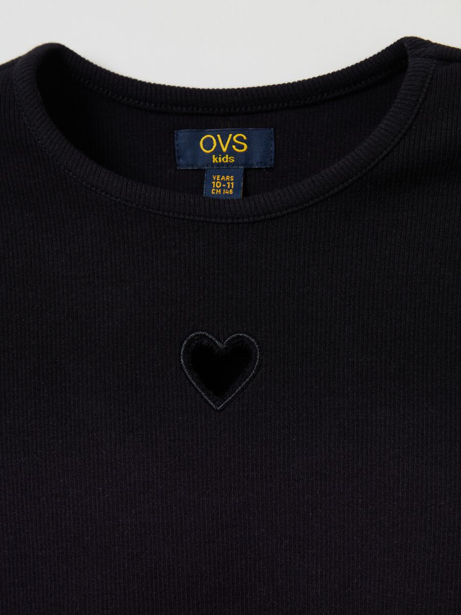 Long-sleeved T-shirt with heart_2