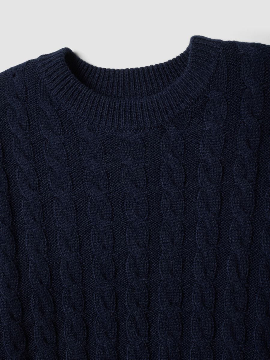 Maglia blu in misto lana a trecce con girocollo over fit_1