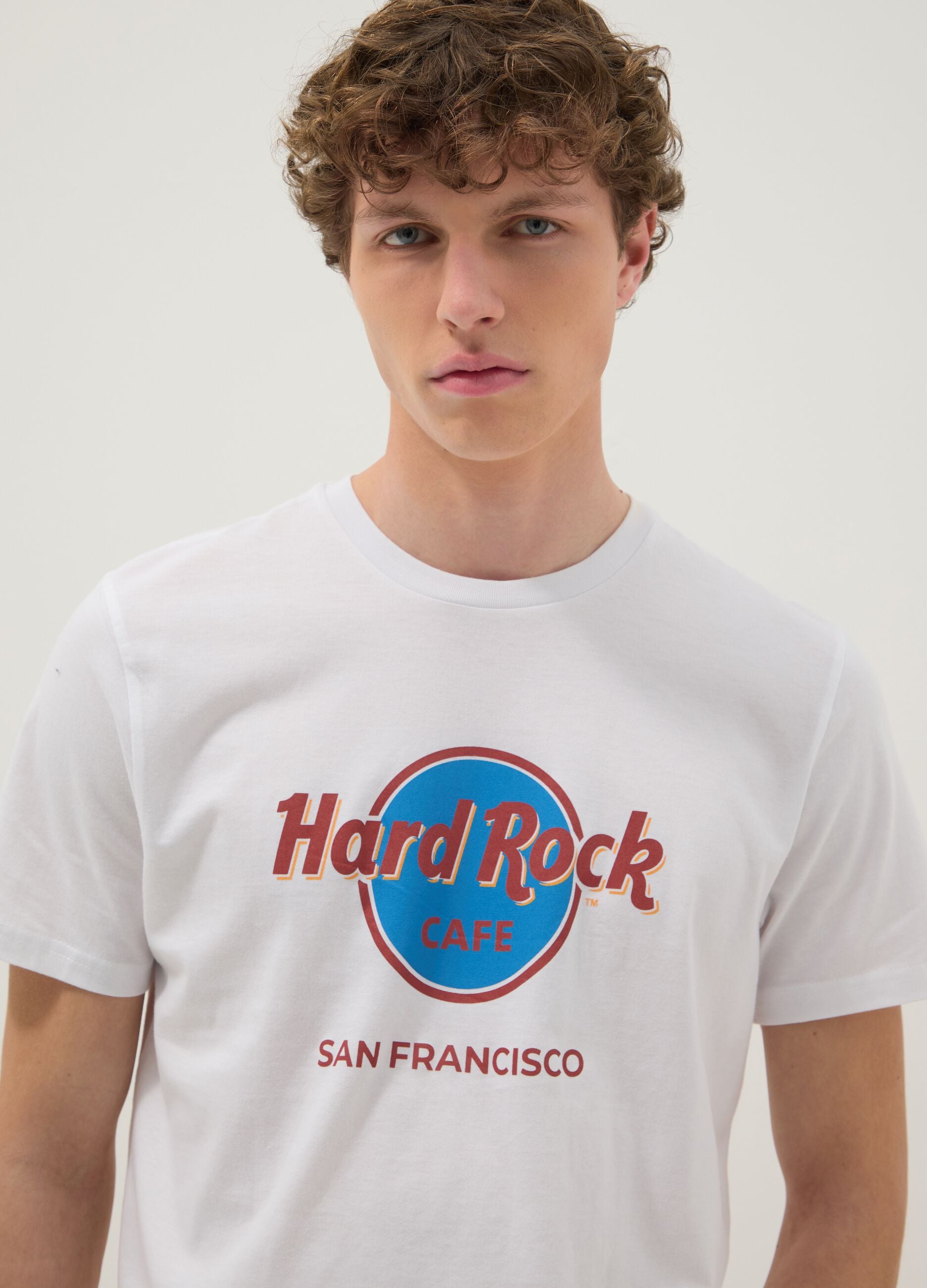 Wei&szlig;es Regular-Fit-T-Shirt aus reiner Baumwolle mit Hard Rock Cafe Print