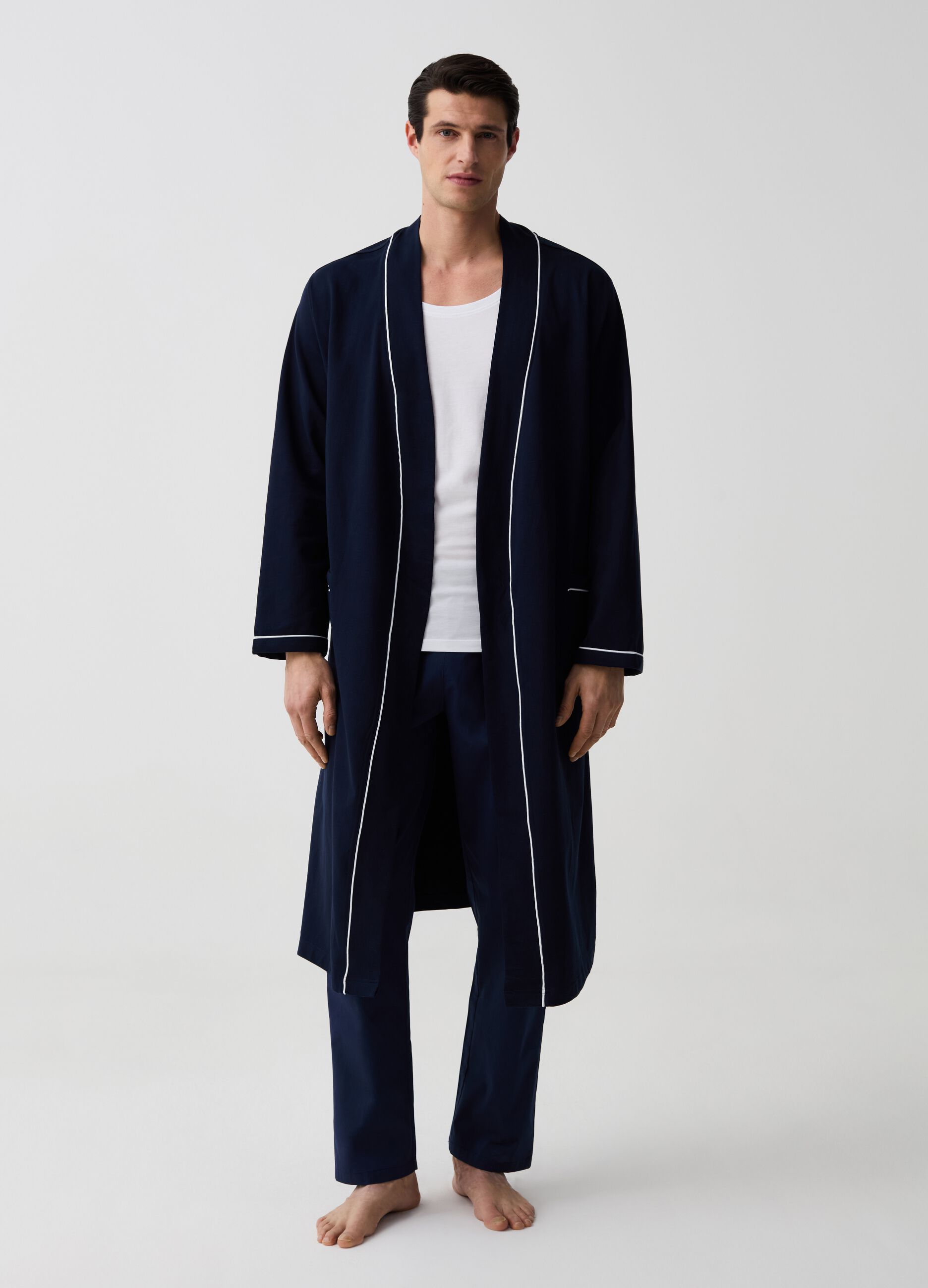 Long dressing gown with contrasting piping