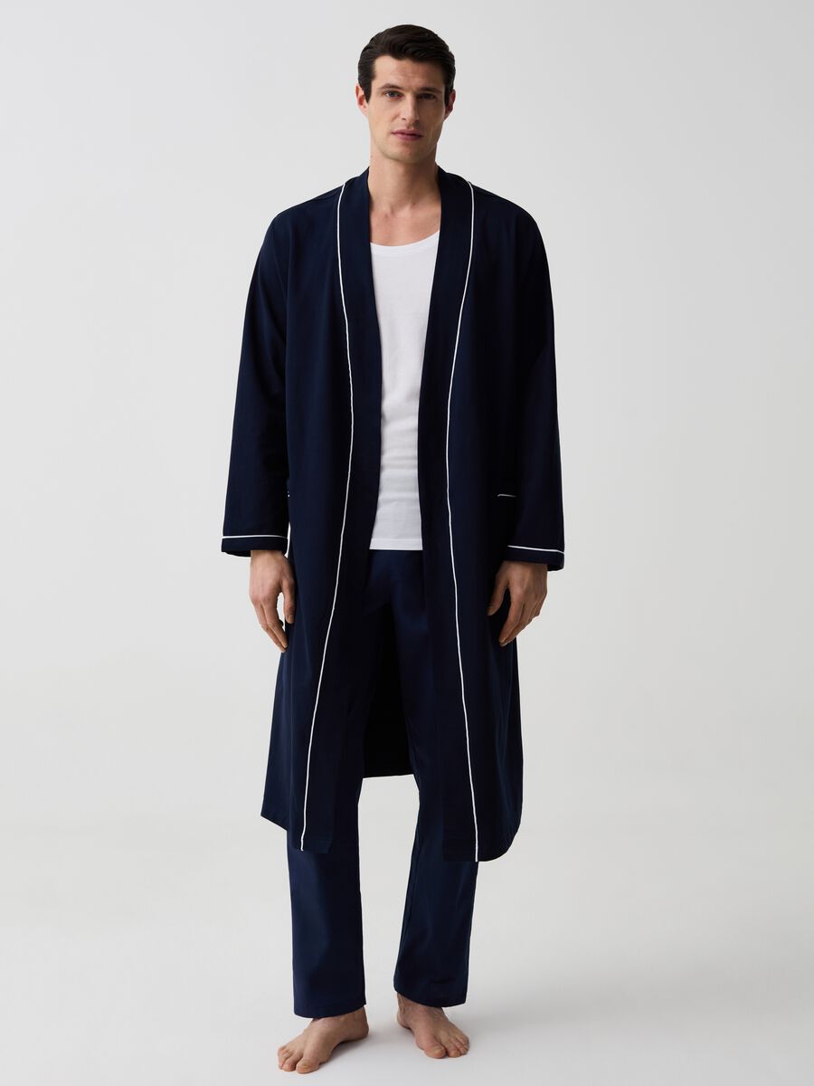 Long dressing gown with contrasting piping_0