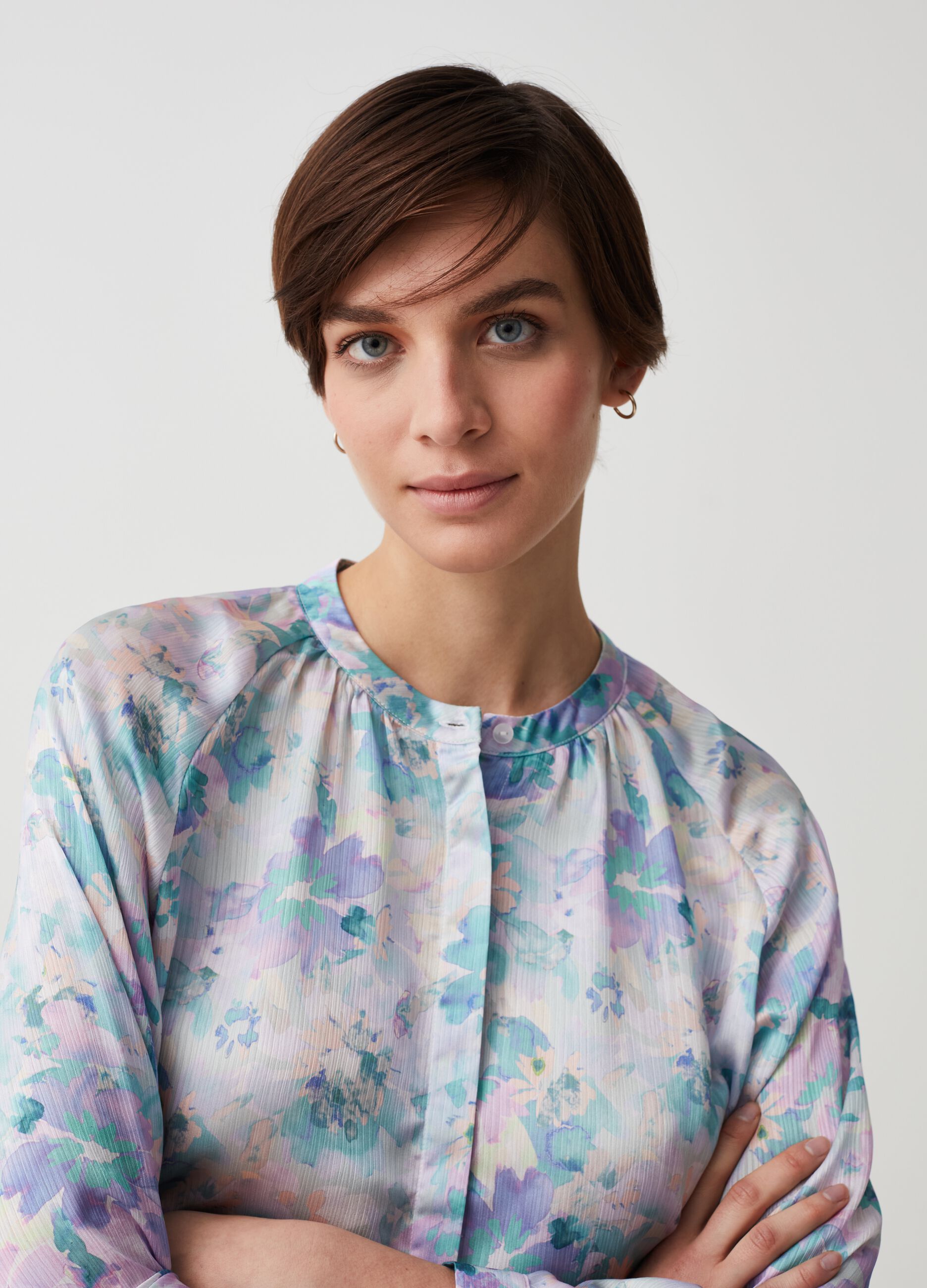 Crêpe blouse with jacquard floral design