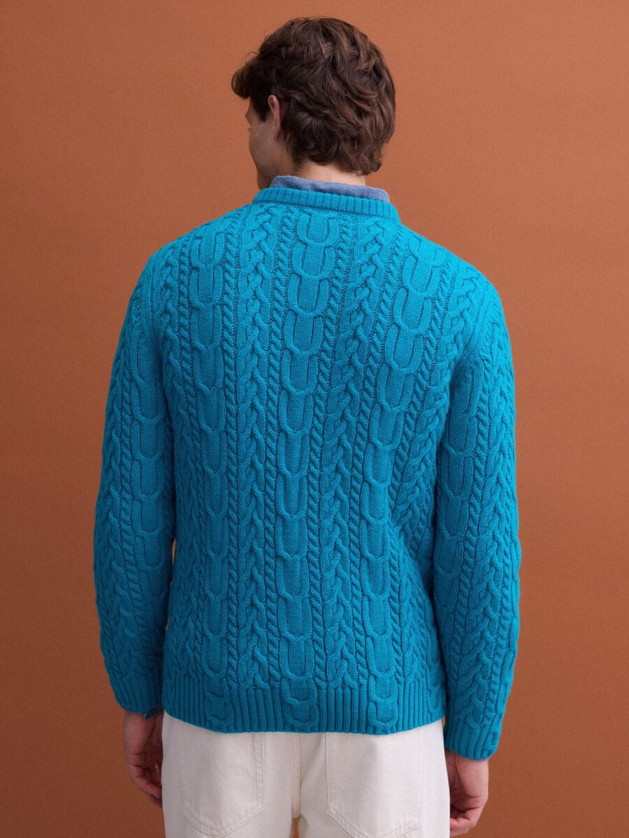 Maglia azzurra girocollo in misto lana con lavorazione jacquard_3