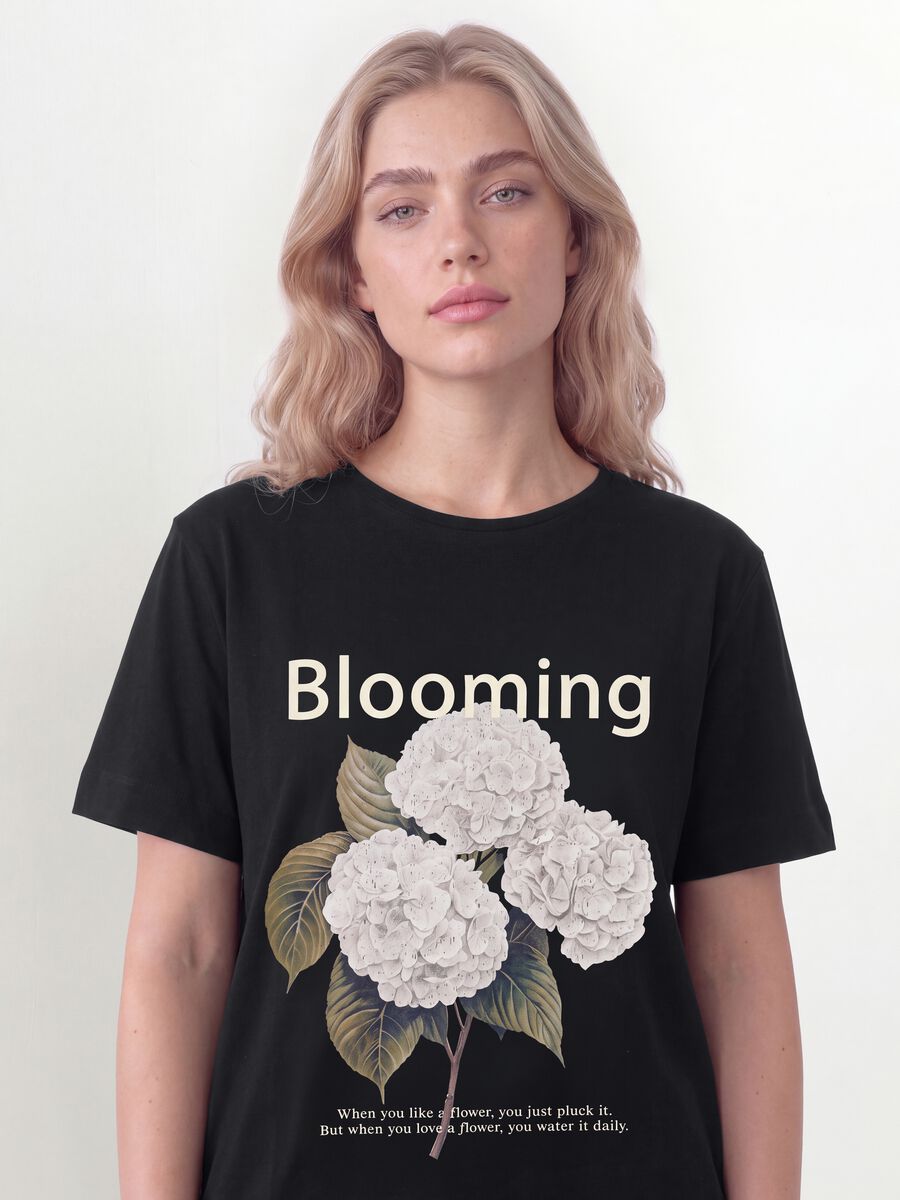 Black pure cotton T-shirt with floral print, regular fit_0