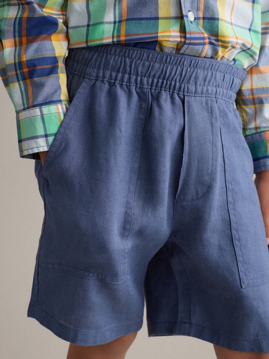 Boys&rsquo; blue pure linen cargo shorts &ndash; baggy fit_2