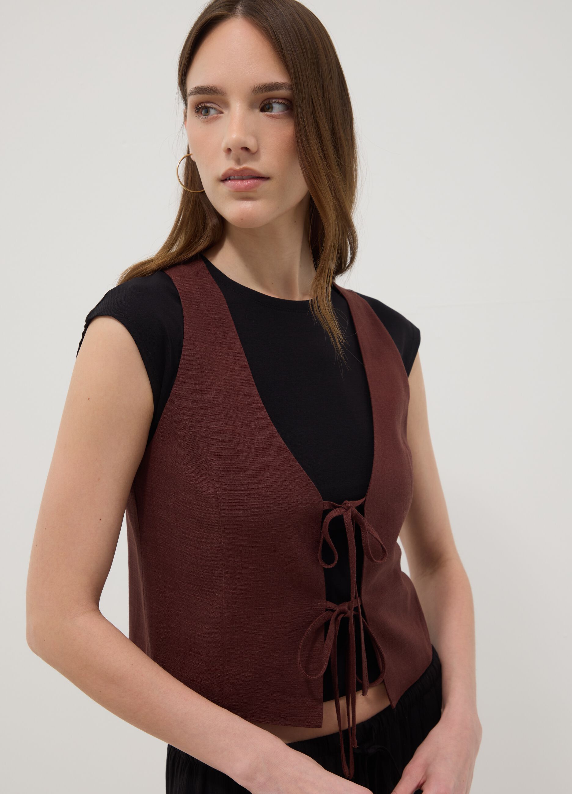 Braune Weste aus Viskose-Leinen-Mix, Regular Fit