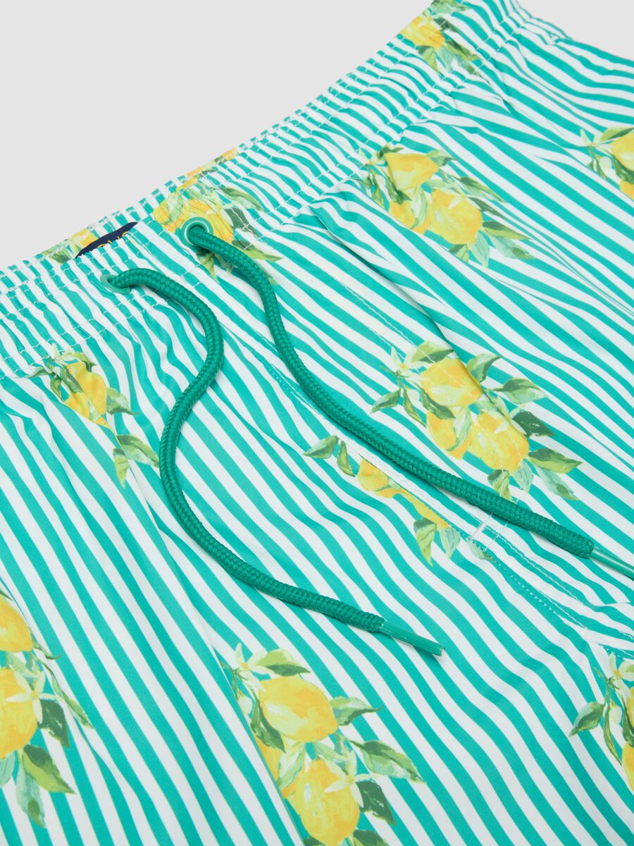 Blue striped swim shorts with lemon print_5