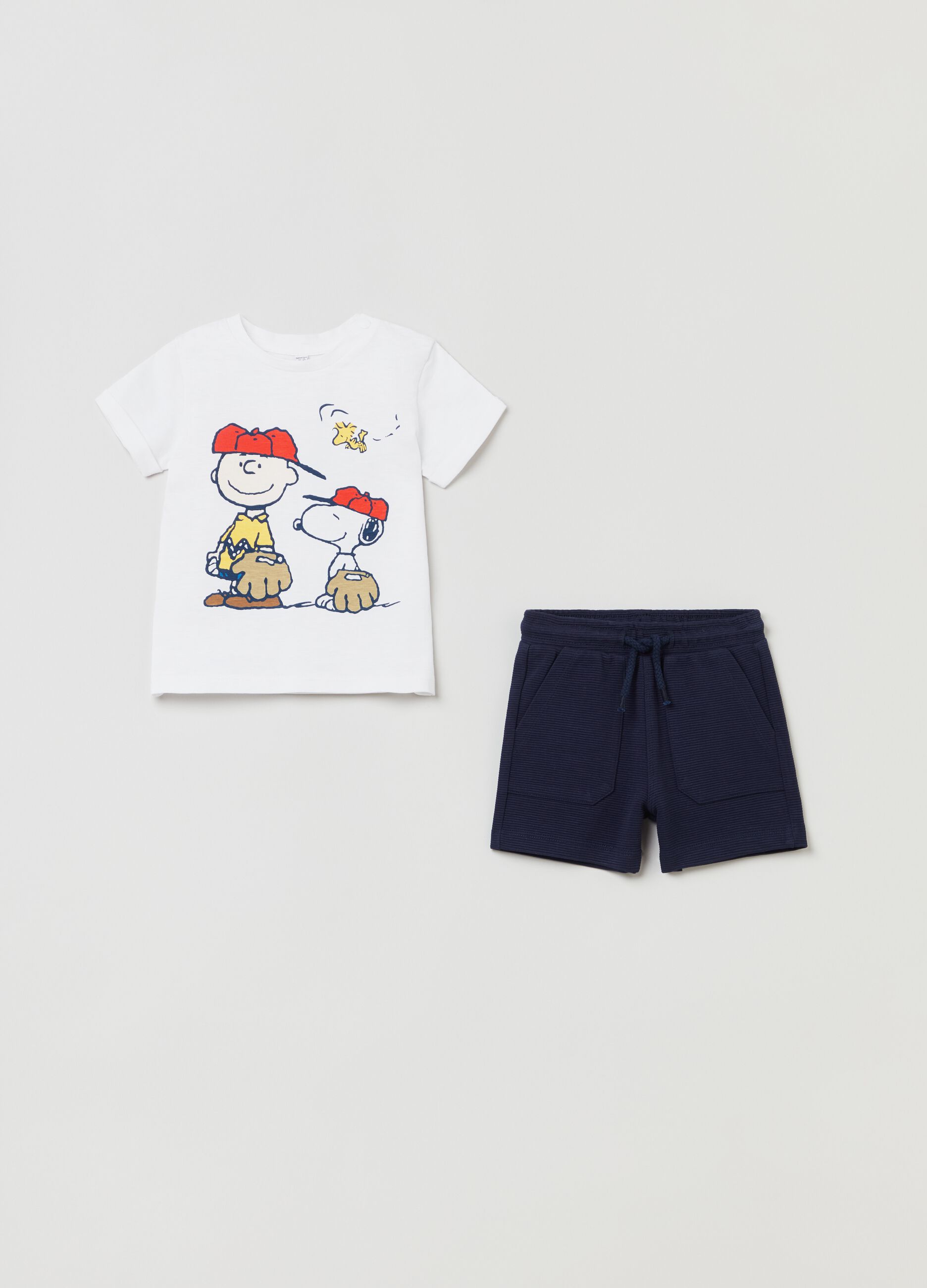 Pack jogging camiseta y pantalón corto estampado Snoopy