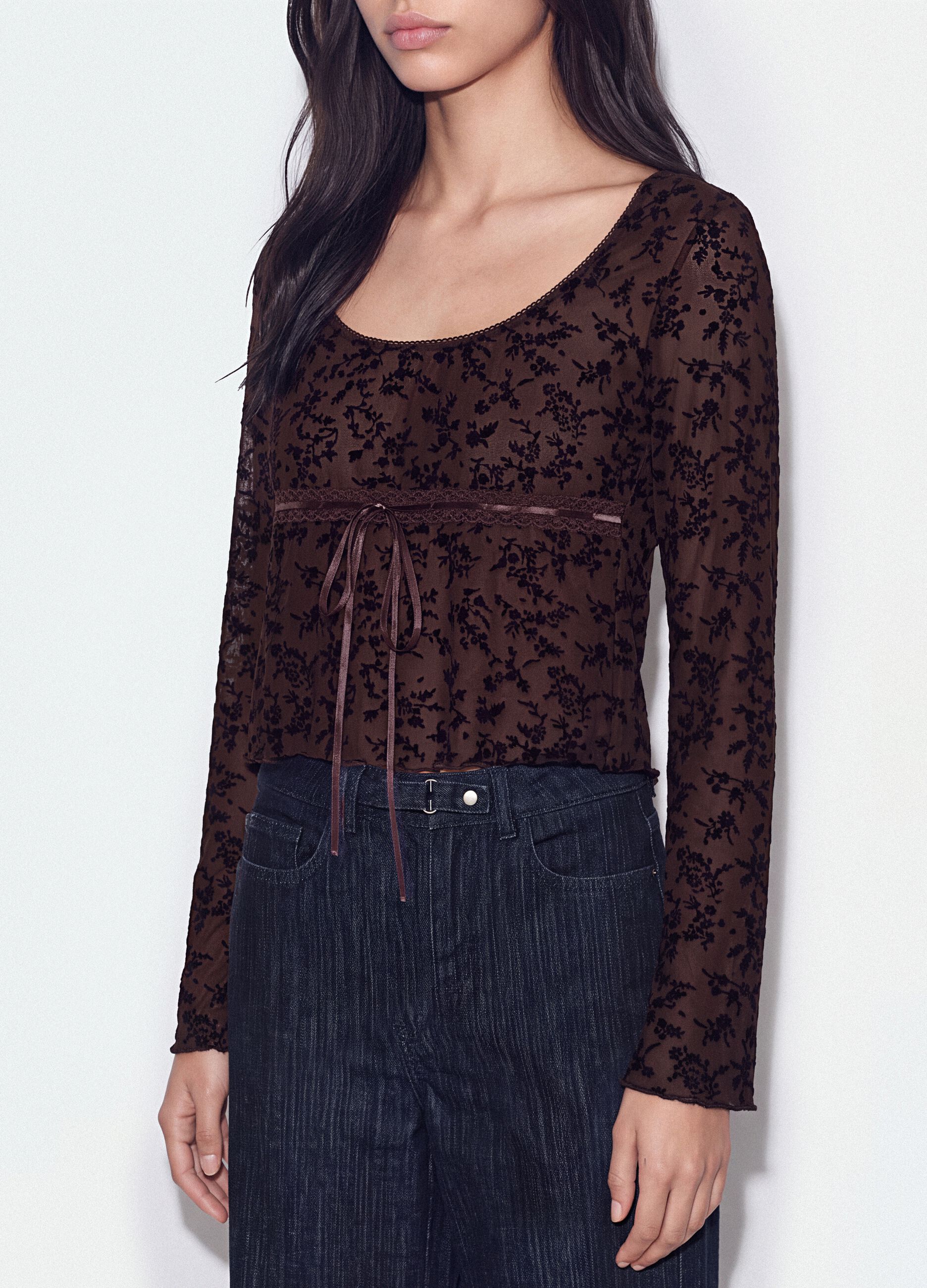 Brown stretch T-shirt with flocked floral print