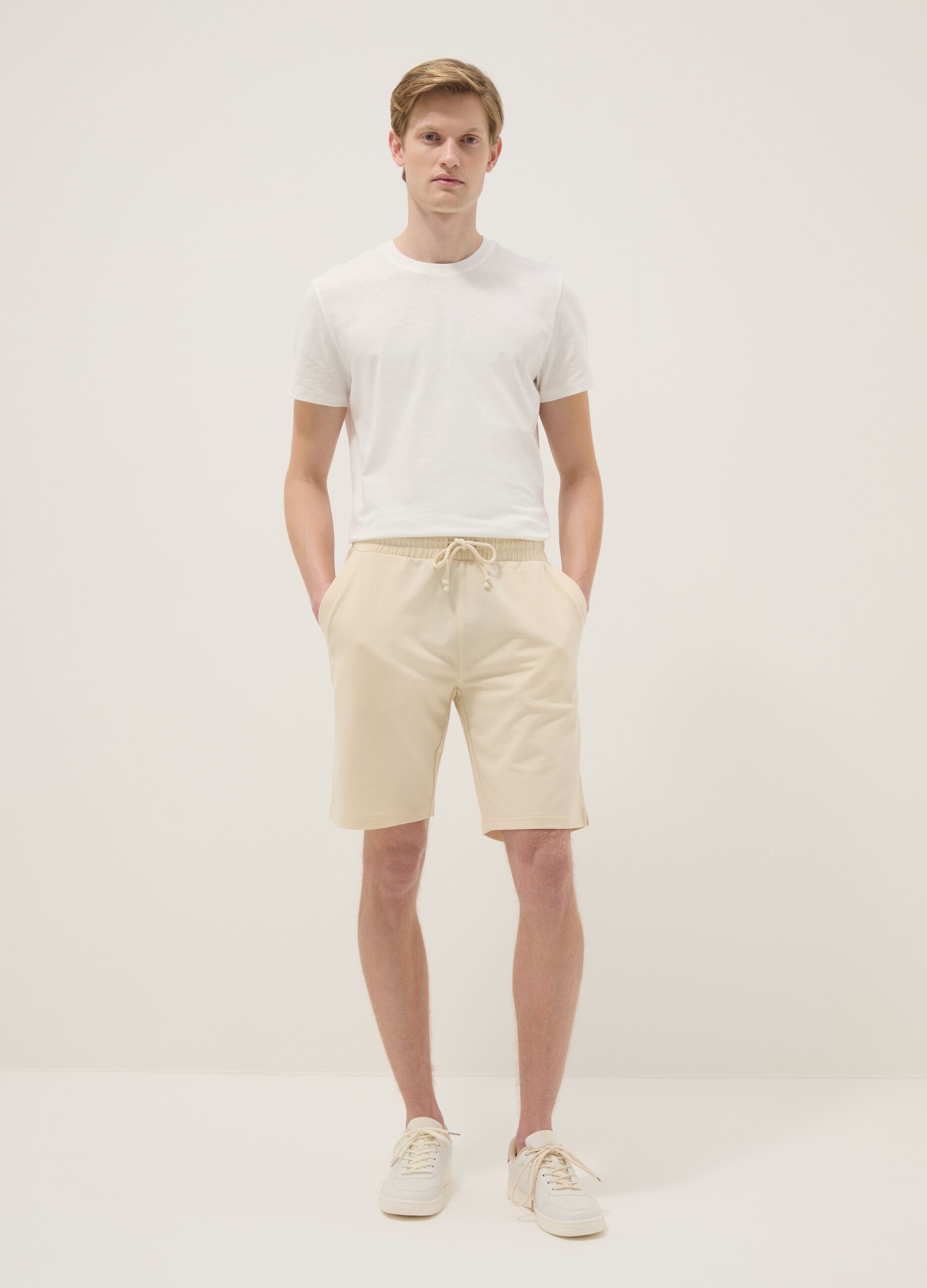 Regular fit beige cotton blend shorts