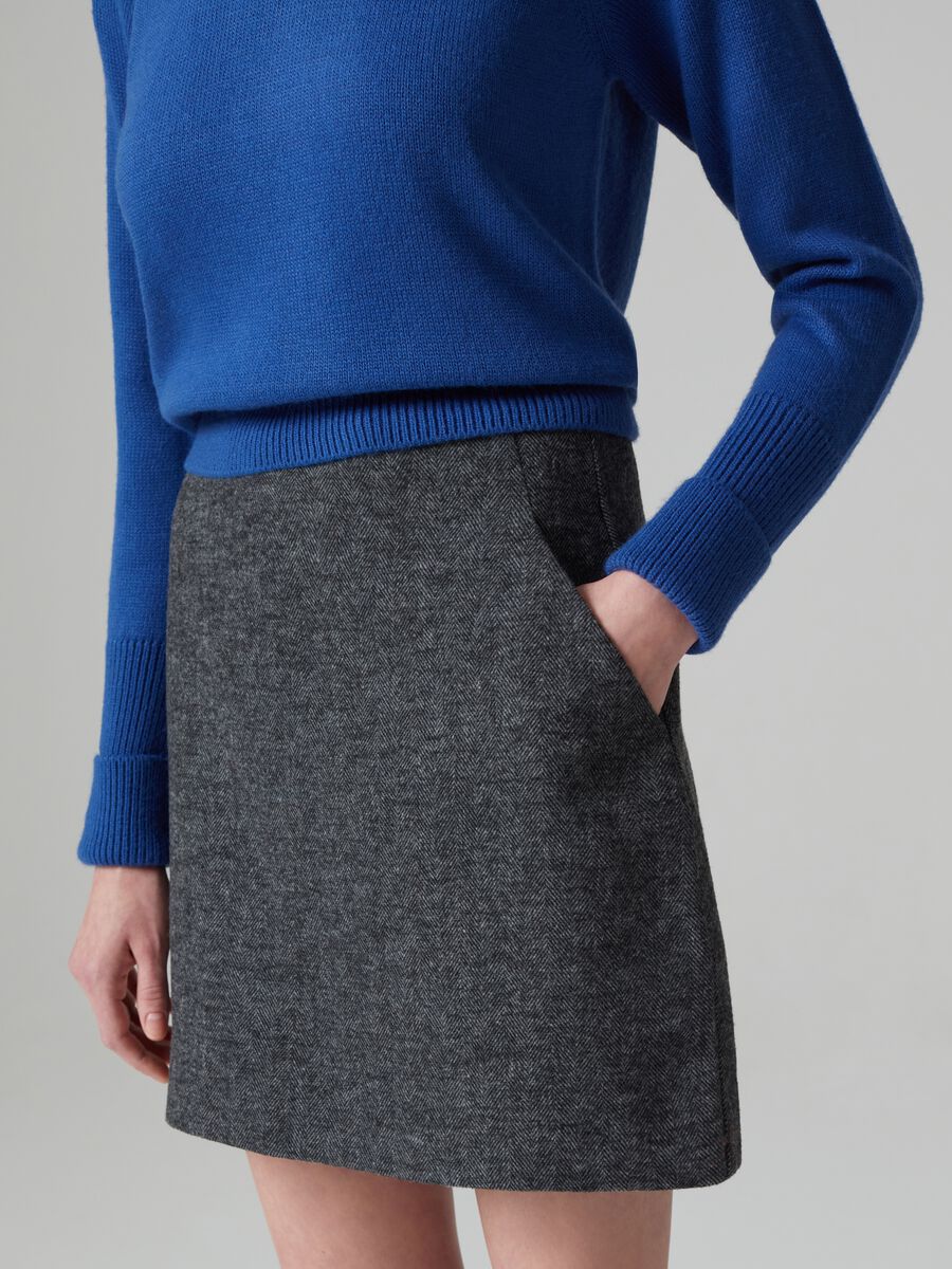 Miniskirt with herringbone design_2