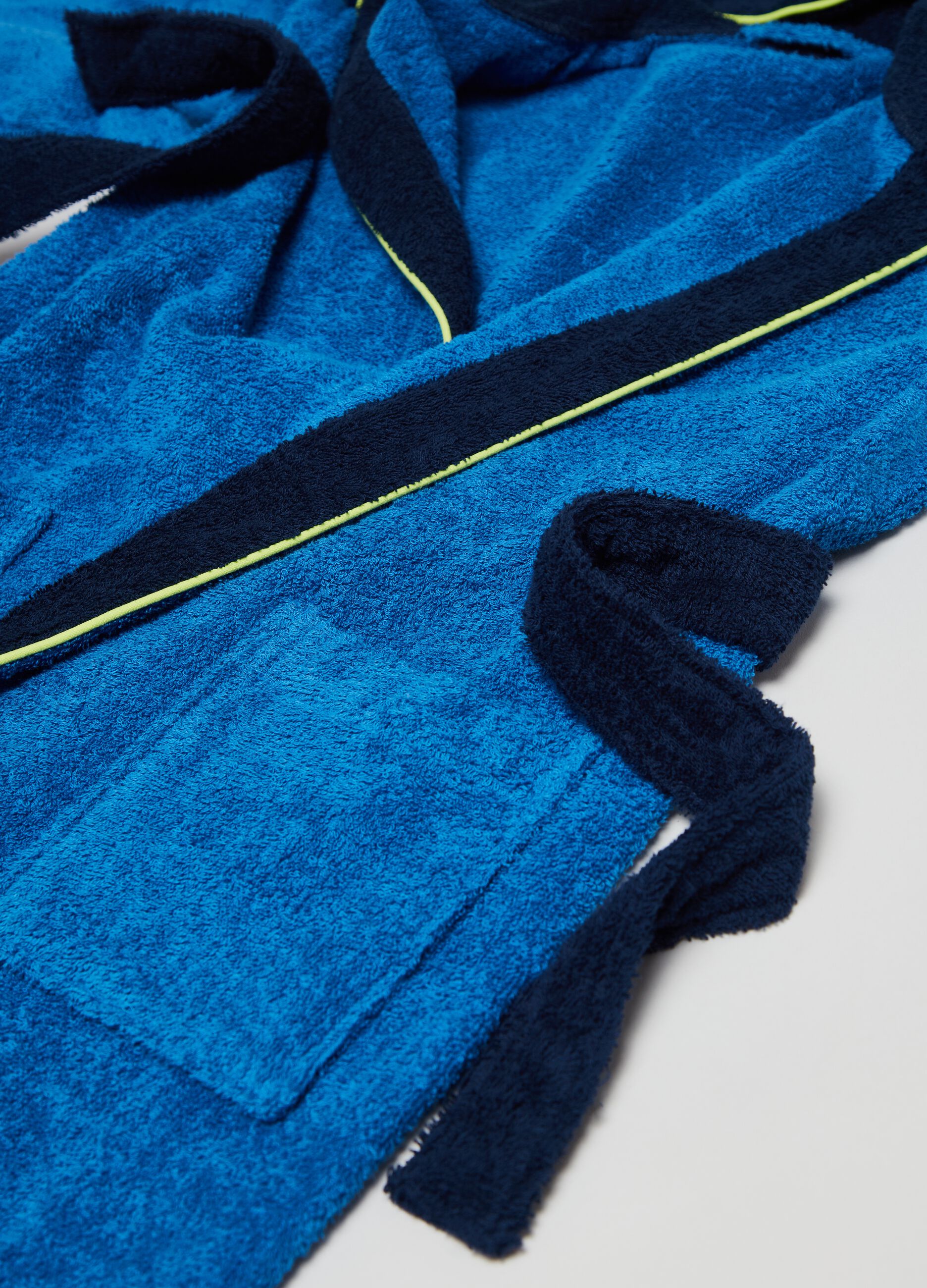Two-tone cotton bathrobe