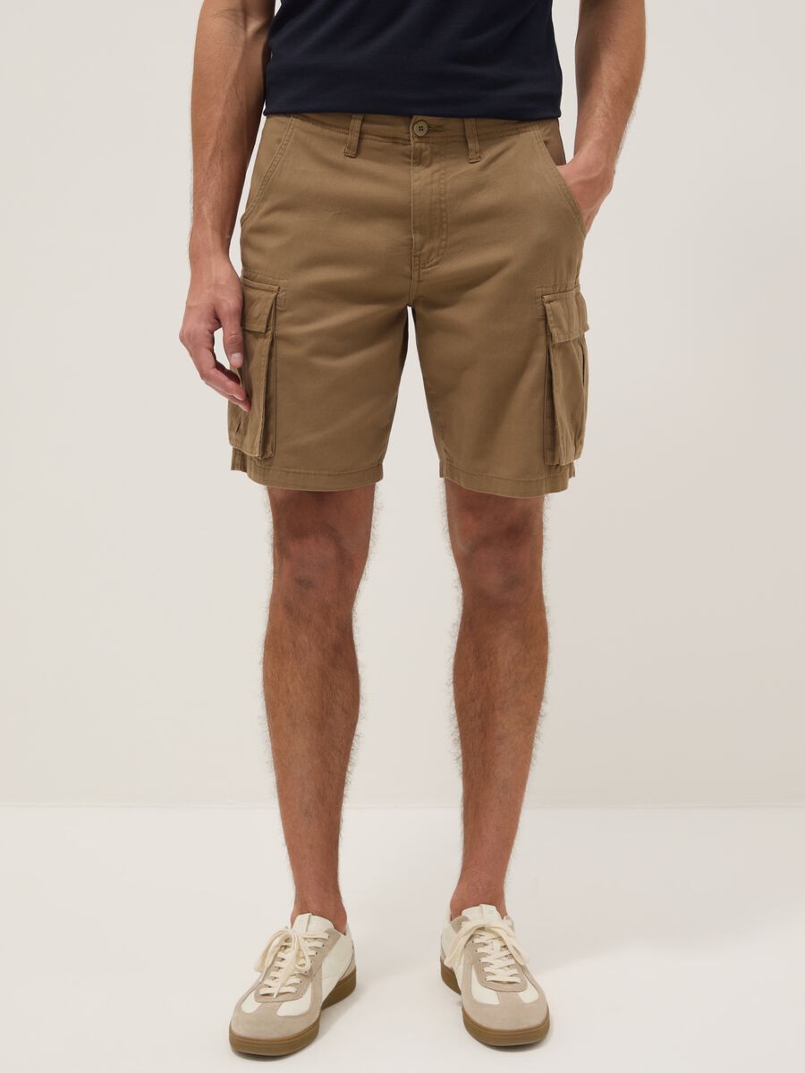 Beige pure cotton cargo Bermuda shorts, regular fit_2
