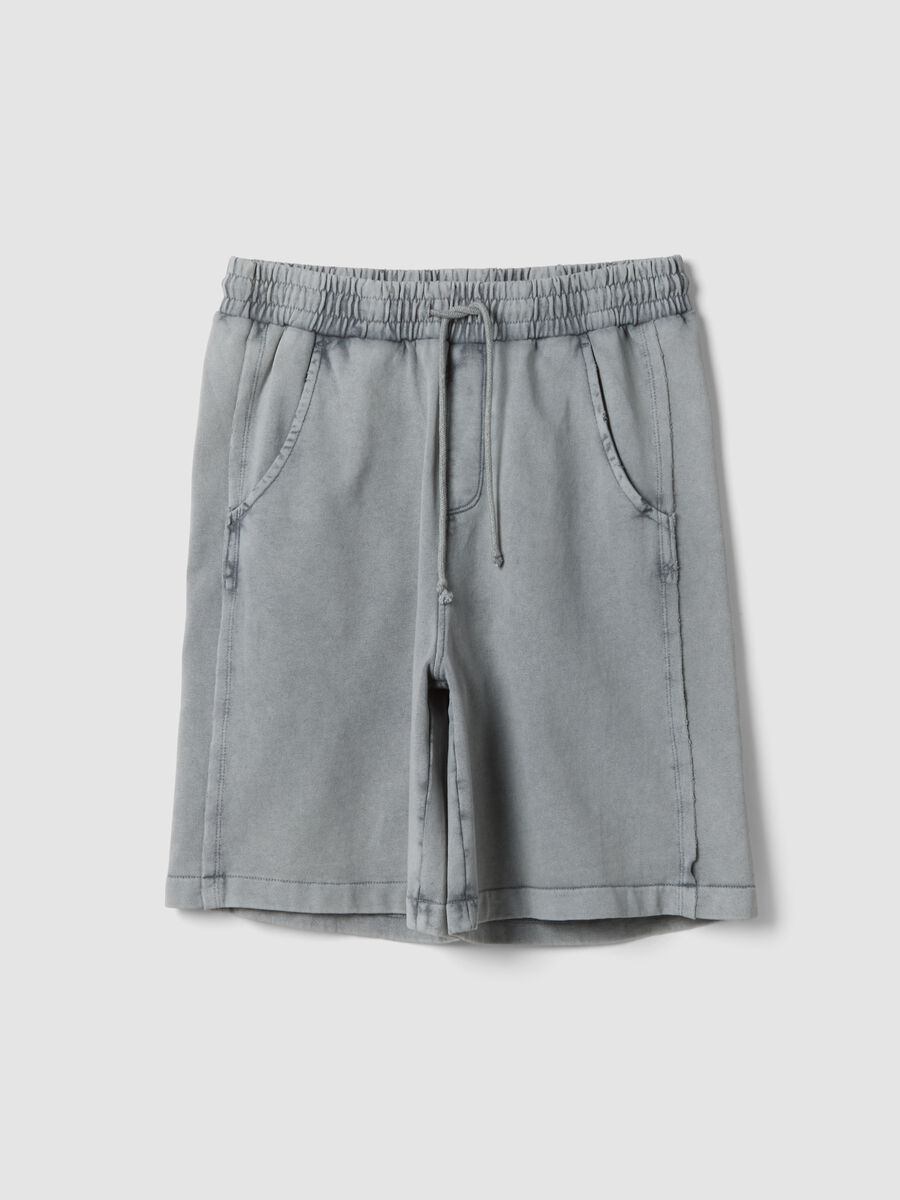 Grey cotton-blend shorts with elasticated waist_0