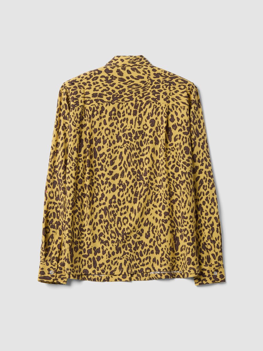 Camicia gialla in pura viscosa con stampa animalier regular fit_6