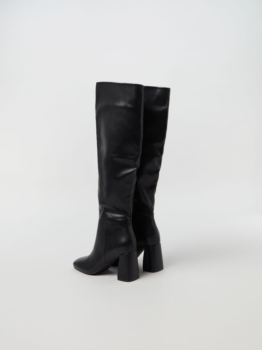 High boots with square heel_2