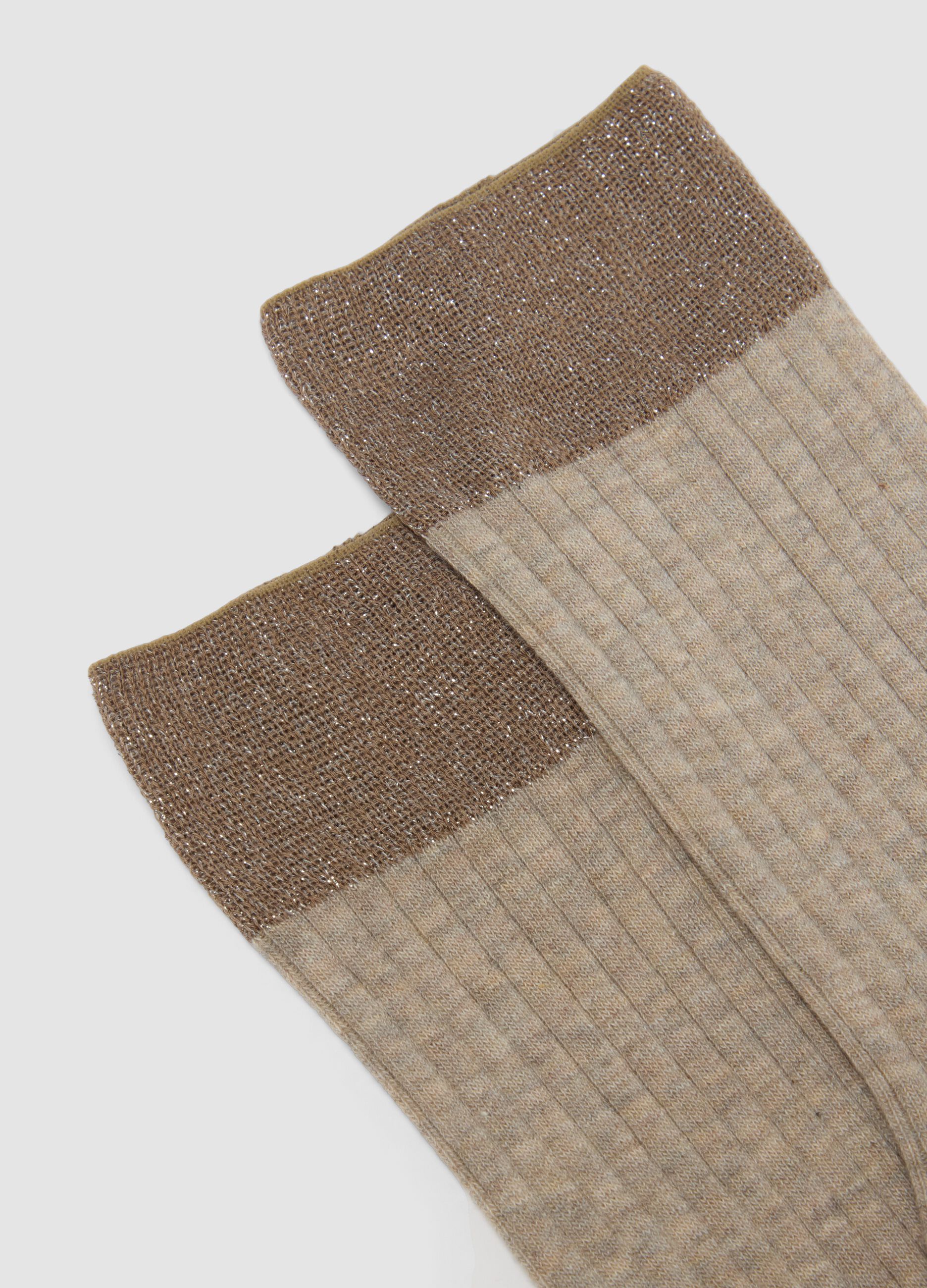 Beige ribbed stretch cotton socks