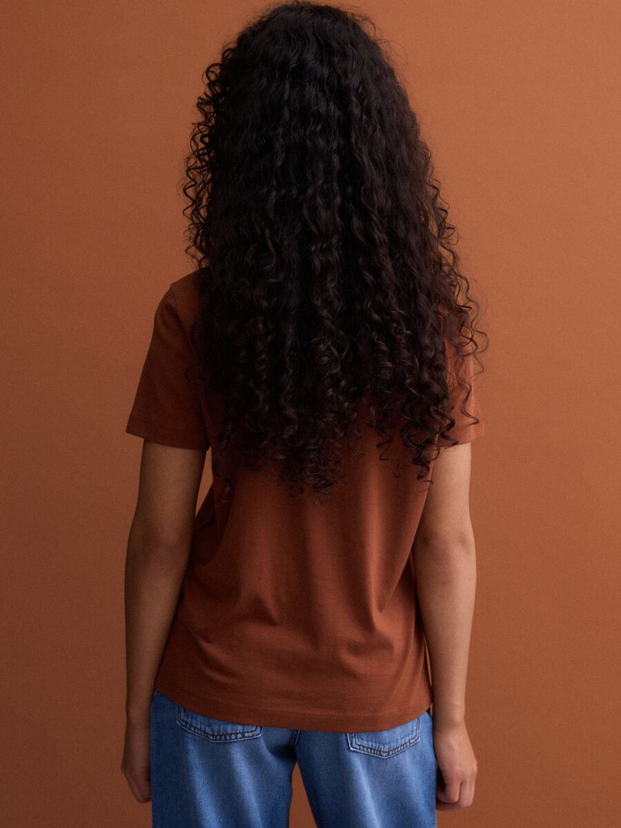 Brown Supima cotton crew-neck T-shirt, regular fit_3