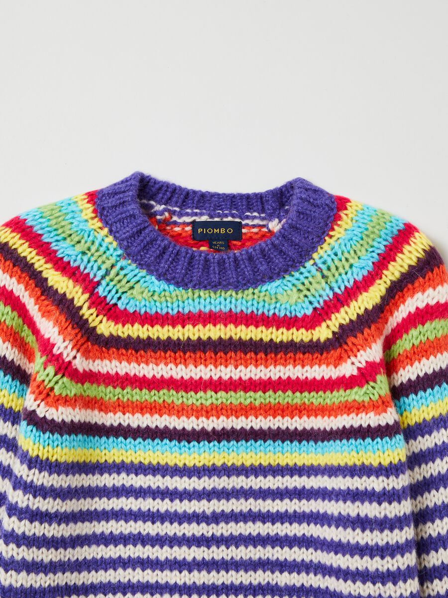 Pullover with striped pattern_5