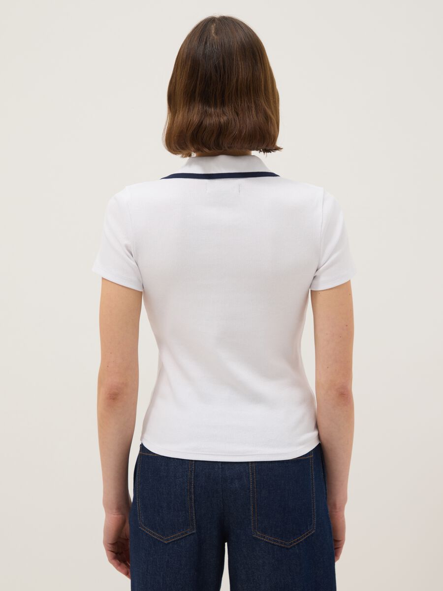 White stretch cotton regular fit polo shirt with contrasting collar_2