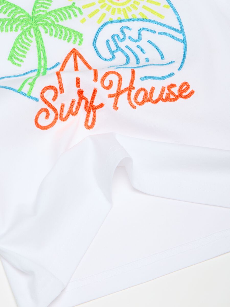 Camiseta de algodón con bordado motivo surf_2