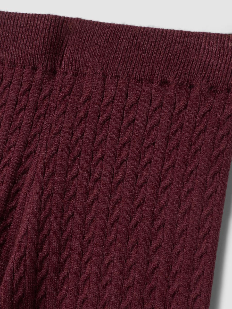 Plum purple flared leggings with cable-knit pattern_2