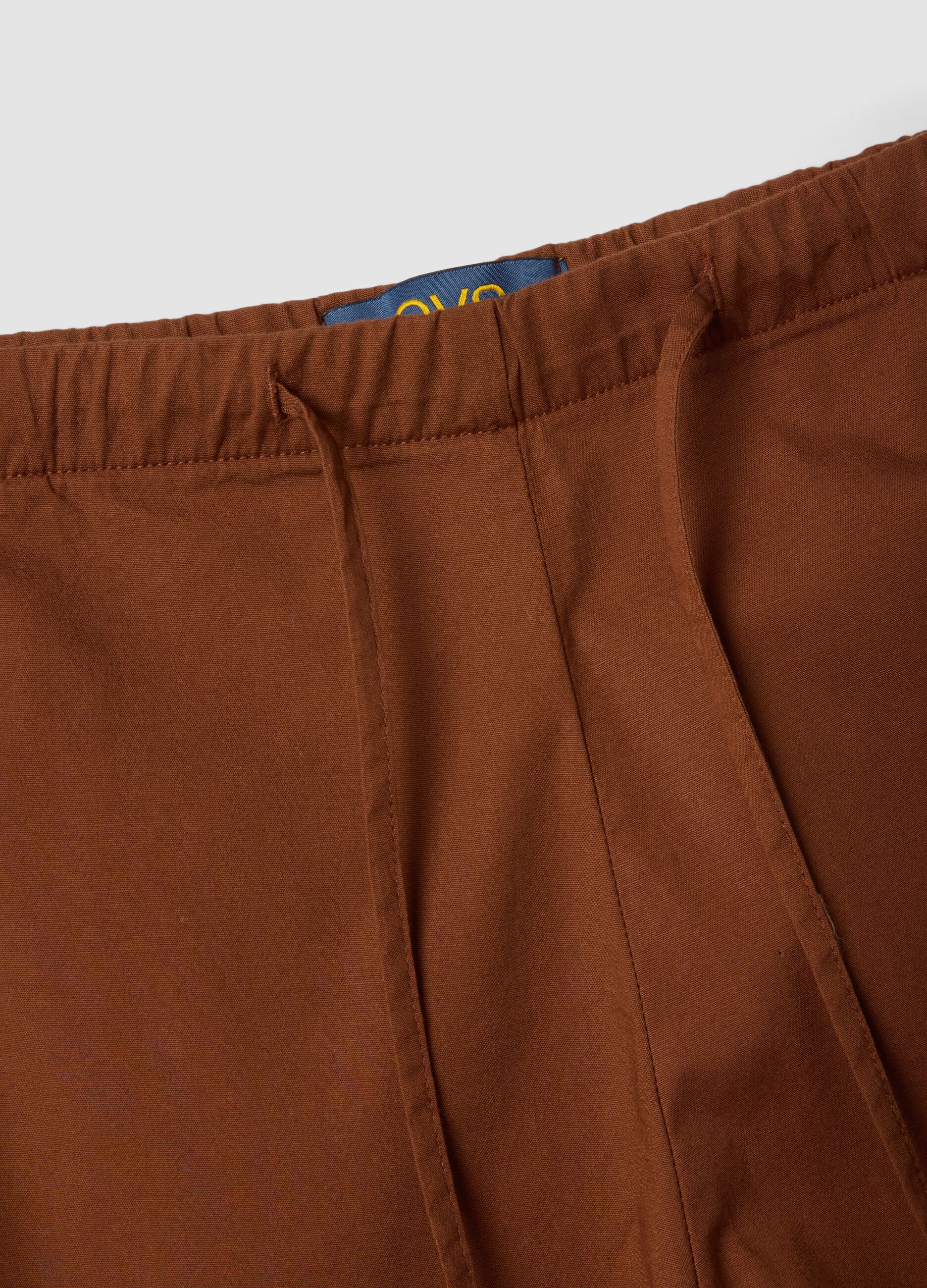 Brown stretch cotton shorts with elasticated waist