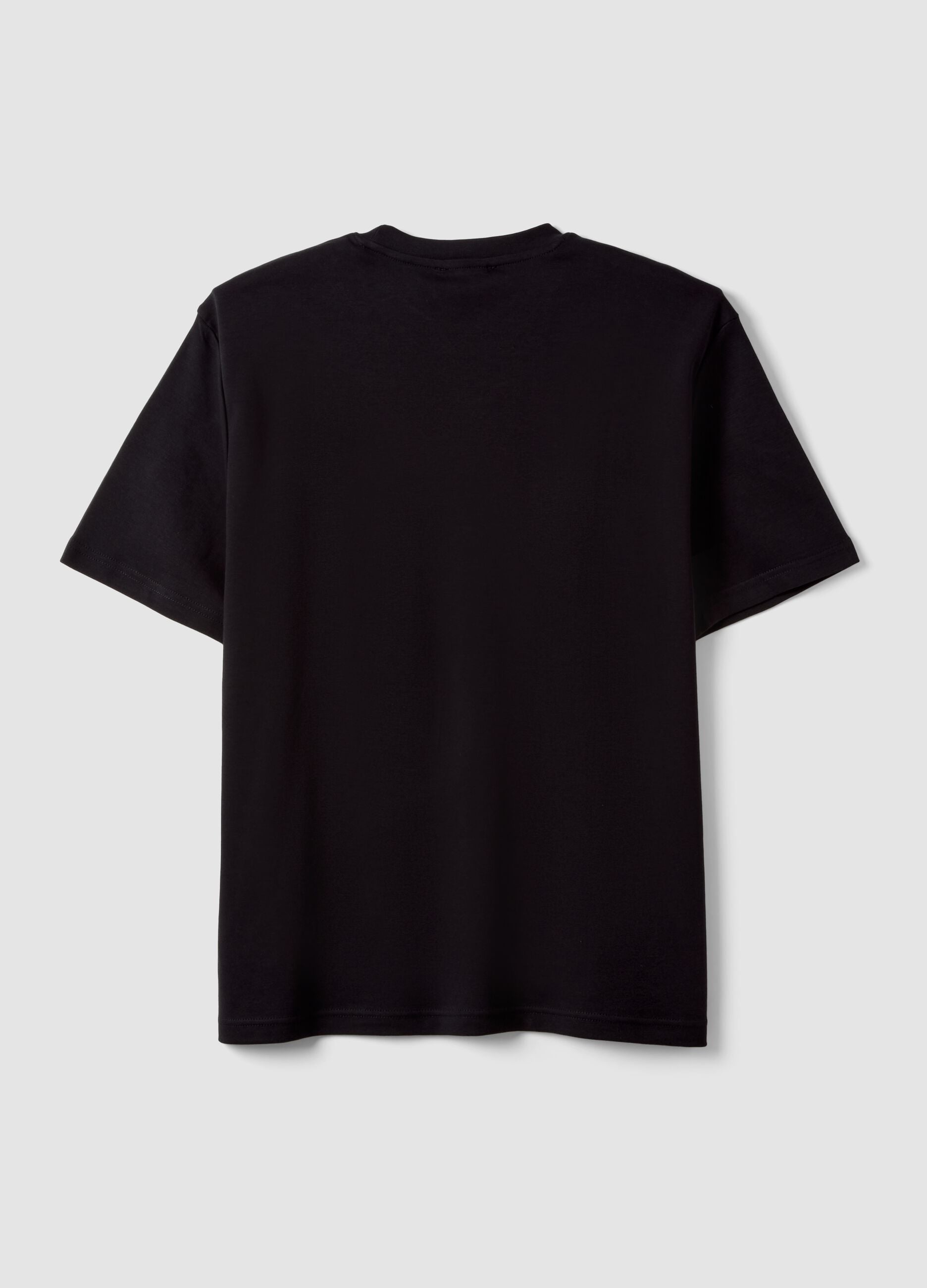 &Alpha;&nu;&delta;&rho;&iota;&kappa;ό &mu;&alpha;ύ&rho;&omicron; T-shirt &alpha;&pi;ό 100% &beta;&alpha;&mu;&beta;ά&kappa;&iota;, &kappa;&omicron;&nu;&tau;&omicron;&mu;ά&nu;&iota;&kappa;&omicron;, regular fit