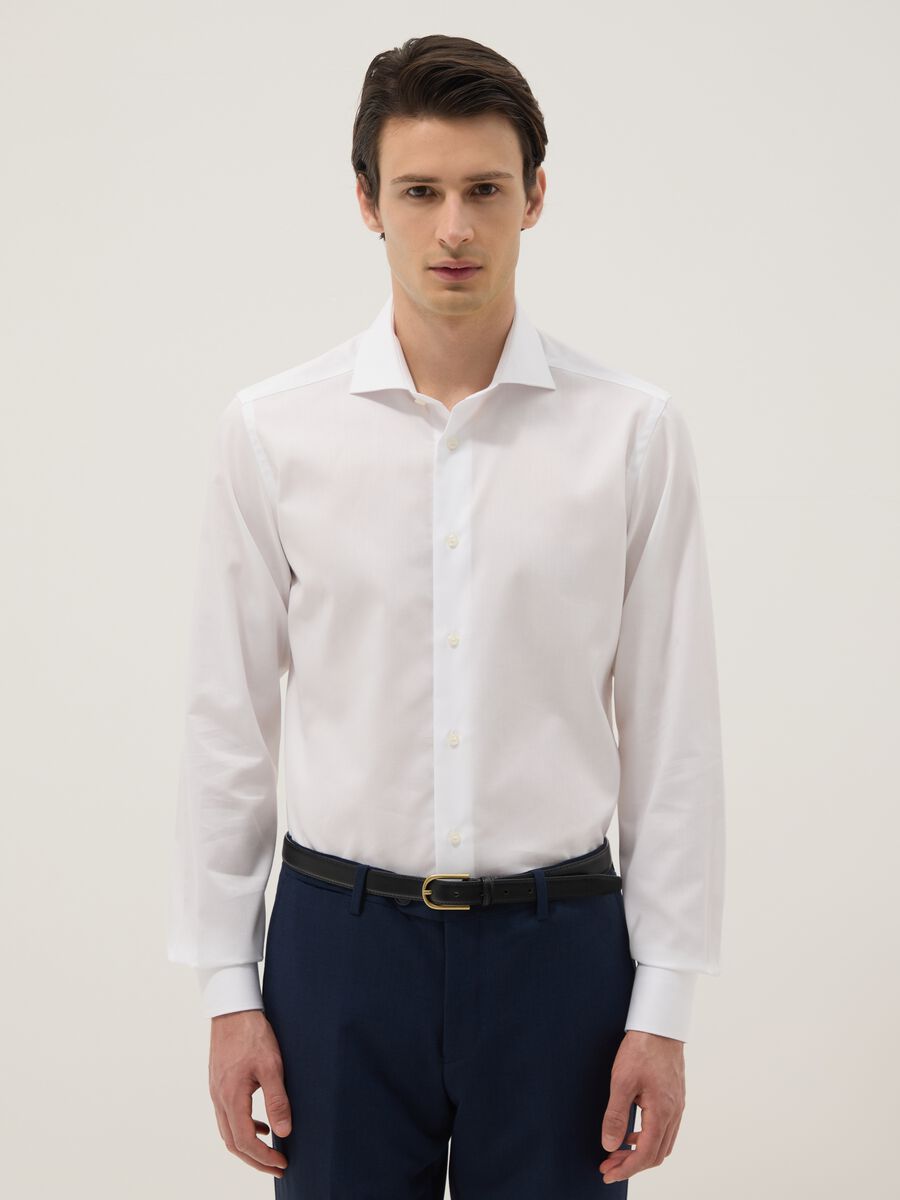 Camisa Blanca Slim Fit de Manga Larga en Puro Algod&oacute;n_0