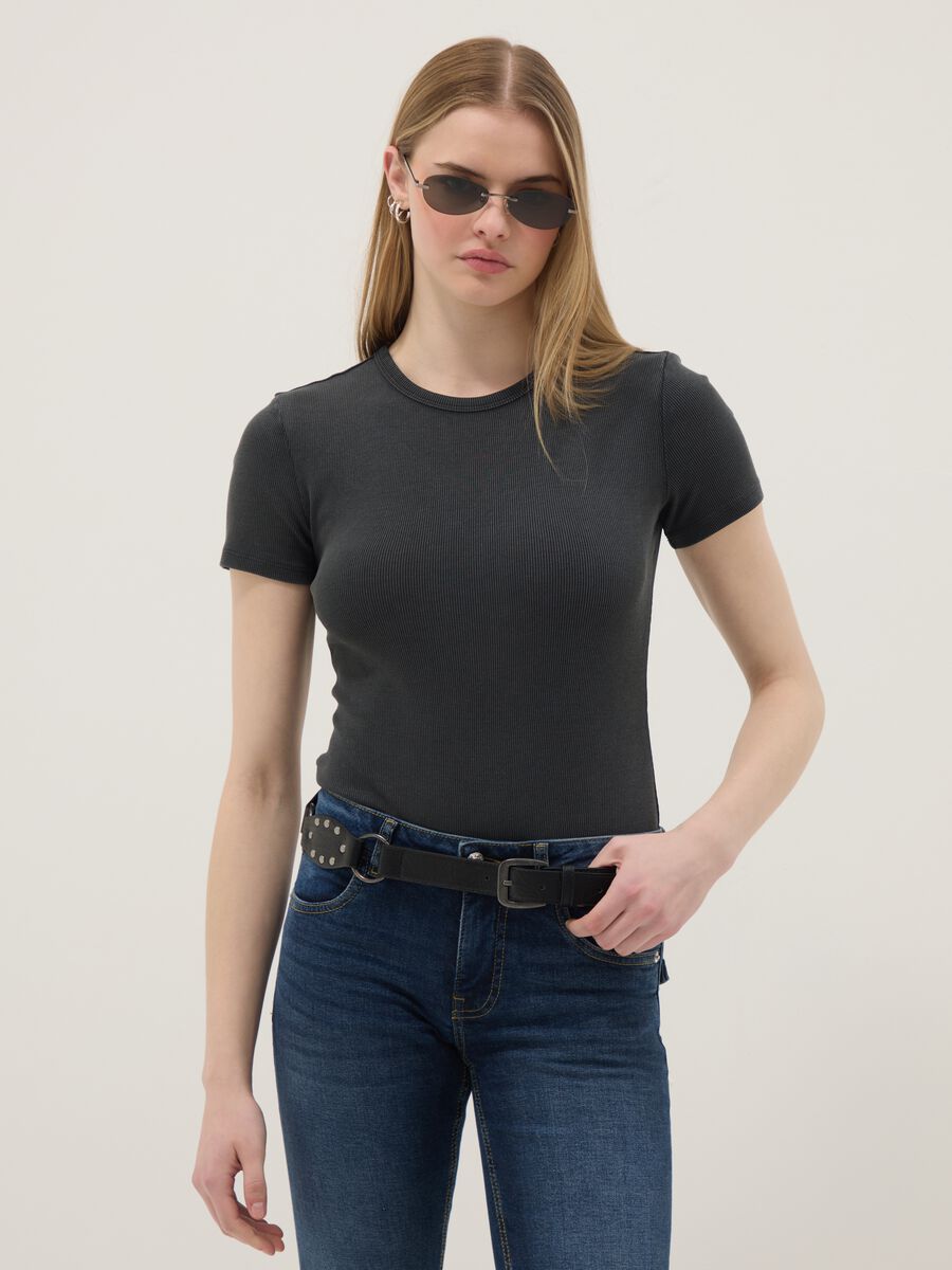 Graues Slim-Fit-Oberteil aus elastischer Baumwolle_3