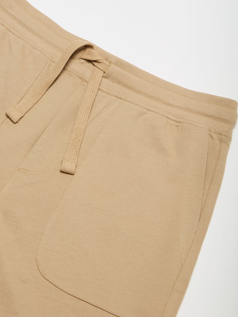 Shorts de tejido rizado color liso_2