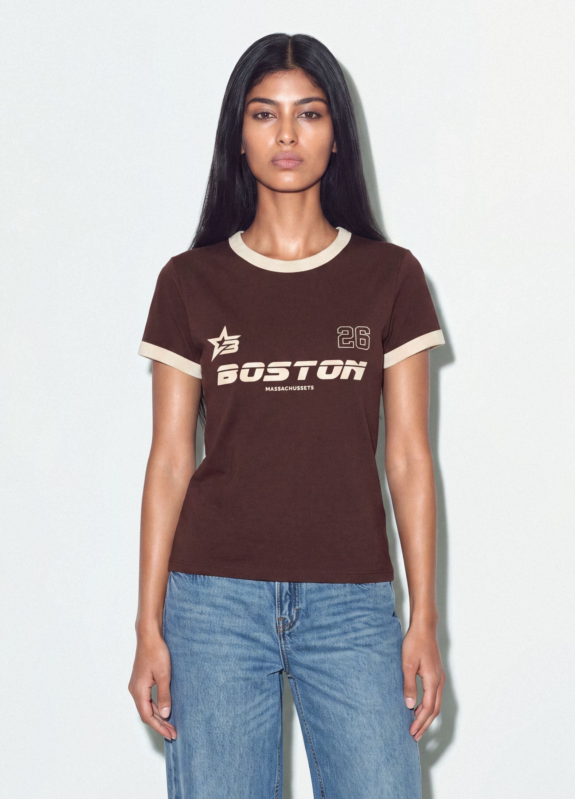 Brown cotton T-shirt with front graphic print and contrast trims