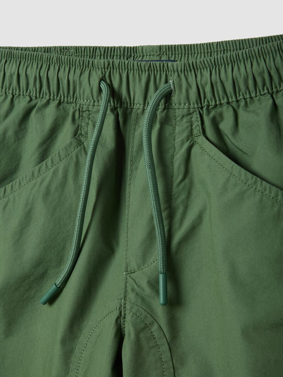 Green pure cotton cargo shorts_2