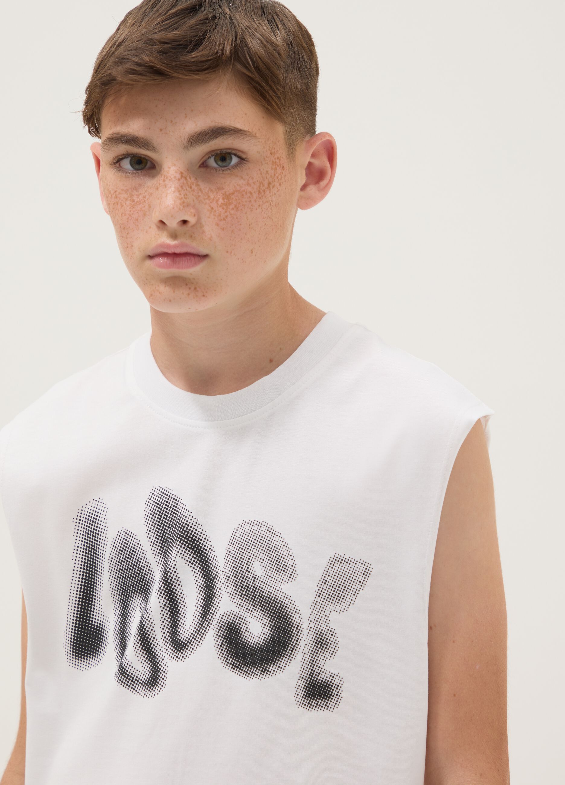 White pure cotton oversized-fit vest for boys