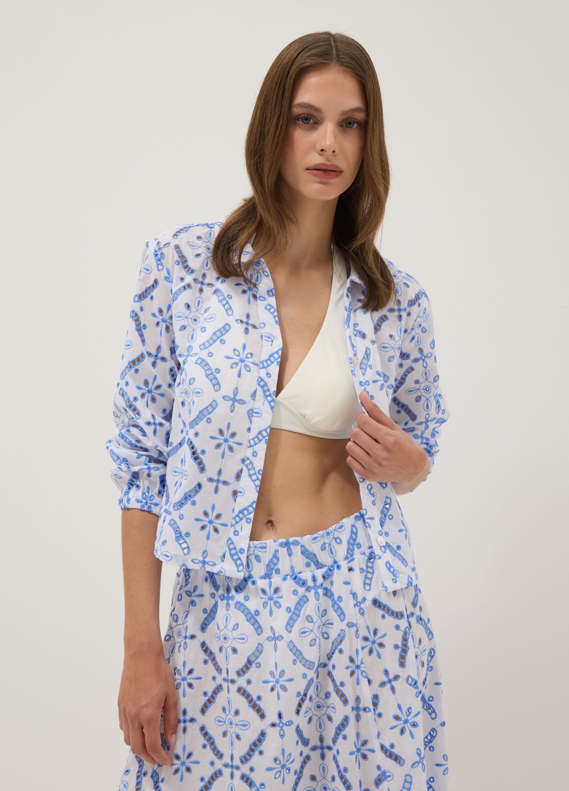 Blue organic cotton shirt with all-over print