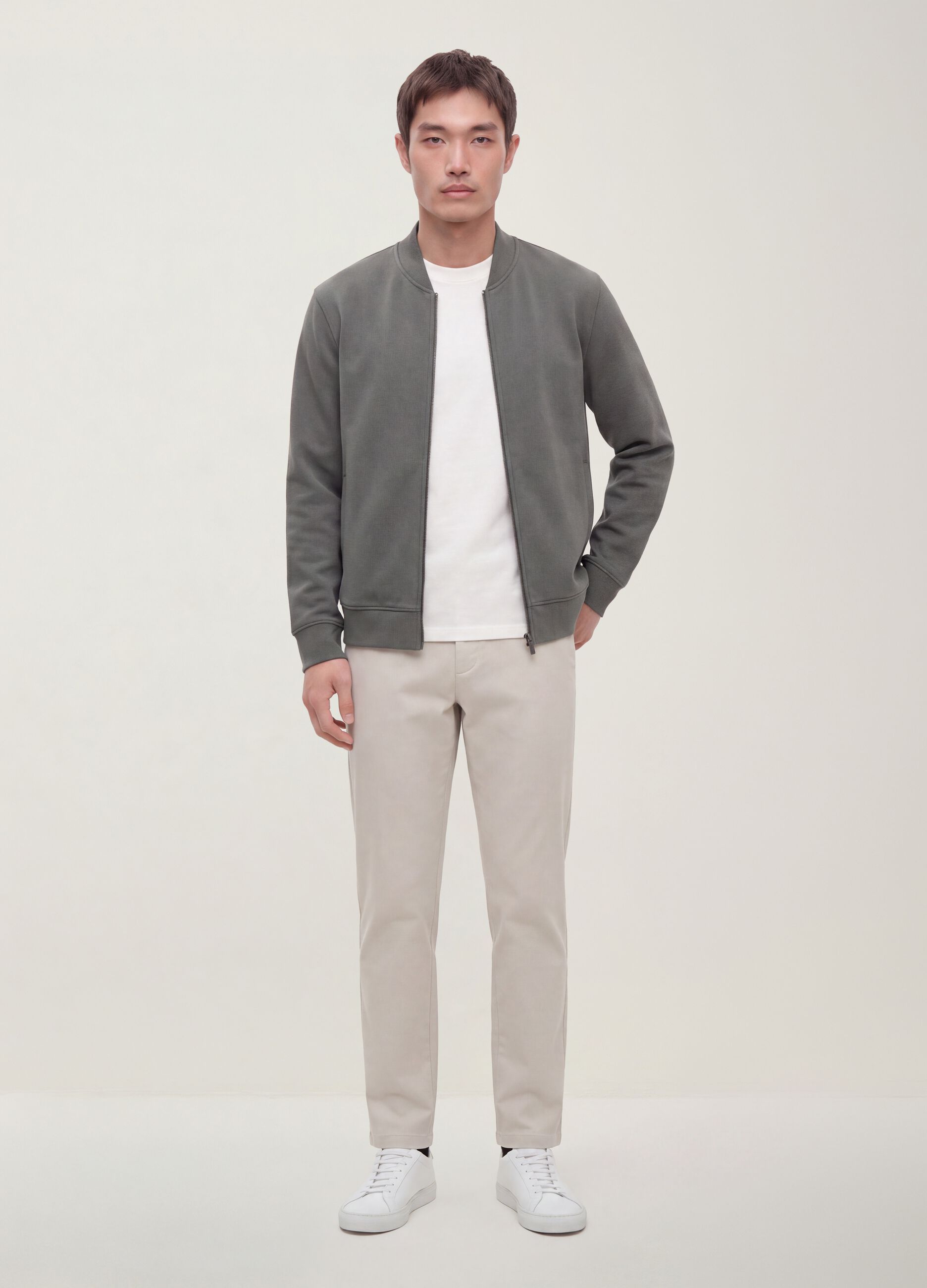 Grey full-zip piqu&eacute; sweatshirt in stretch fabric with ribbed collar